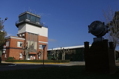 La torre de control del aeródromo leonés se modernizó en 2019.