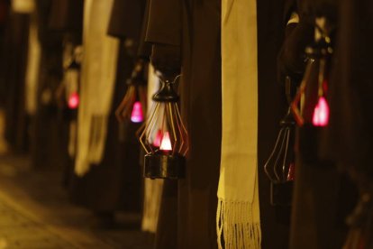 Procesión del Perdón organizada por la Cofradía del Santo Cristo del Perdón.