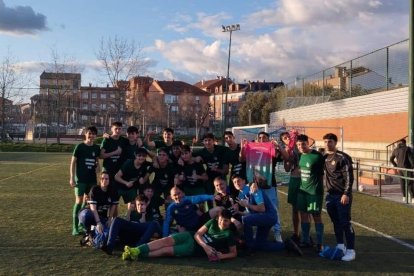 Plantilla del Atlético Trobajo que se proclamó campeón de Liga.