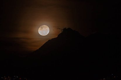 Fotografía de la luna.