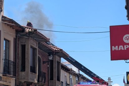 Incendio en una casa de Mansilla de las Mulas.