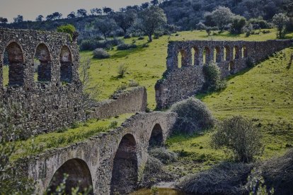 Acueducto de los Jarales (Alconchel).