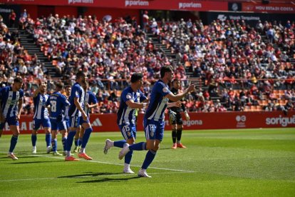 Álex Mula logró ante su ex equipo, el Club Gimnàstic, su único gol de la temporada.