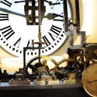 El cambio horario en España se realiza dos veces al año. RAQUEL P. VIECO