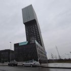 En la imagen superior, la torre de Zaragoza; abajo la de La Rosaleda. OLIVER DUCH /HERALDO / ANA F. BARREDO