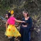 Un momento de una visita teatralizada en el Bosque Mágico.