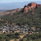 La localidad de Las Médulas, a los pies de la zona arqueológica.