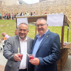 El presidente de la Diputación de Leóm, Gerardo Álvarez, asiste al Festival de la Fresa de Almanza.