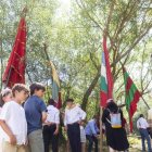 Desfile de pendones en Gradefes.