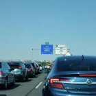 Vista de la A5 dirección Badajoz, una de las carreteras afectadas este sábado.