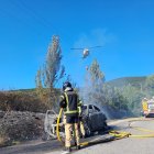 Estado en el que quedó el vehículo afectado por el fuego.