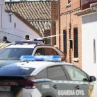 Todo ocurría en Toledo. Iniciado el fin de semana, una joven de 17 años era asesinada a tiros en Otero y este domingo un niño de 11 años fue apulado por un adulto mientras jubaba al fútbol.