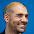 El astronauta español Pablo Álvarez, participa en una charla con estudiantes de la Universidad Nacional Autónoma de México (UNAM), este lunes en Ciudad de México (México). EFE/Sáshenka Gutiérrez