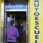 Imagen de archivo de una autoescuela. EFE/ Almudena Álvarez
