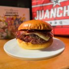 La Caprichosa, hamburguesa de carne de buey.
