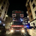 Efectivos del Cuerpo de Bomberos, en plena intervención.