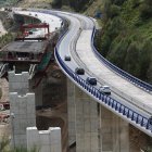 Estado de las obras en el nuevo viaducto del Castro, en la A-6