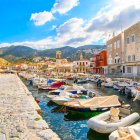 La isla de Hydra o Hidra, en el Mar Egeo, es un micromundo de lujo y descanso.