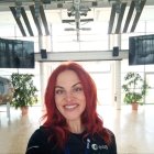 La astronauta Sara García en el centro espacial en Colonia, Alemania.