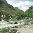 El río Cares a su paso por Caín