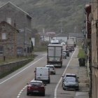 Tráfico en la carretera N630 debido al derrumbamiento de la autopista AP-66.