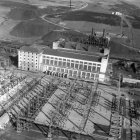 Vista de la construcción de Compostilla I, la primera térmica de Endesa en Ponferrada.