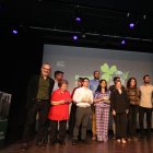 Foto de familia de los premiados por Asprona Bierzo.