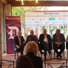 Pablo Linares, Alfonso Arias, Silvino Abella, Manuel C. Cachafeiro, José María Vázquez y Jorge García, en la mesa de debate sobre turismo, patrimonio y cultura