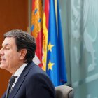 El consejero de Economía y Hacienda y portavoz de la Junta, Carlos Fernández Carriedo, comparece en rueda de prensa posterior al Consejo de Gobierno.