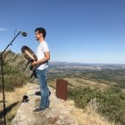 David Álvarez Cárcamo presenta hoy libro y confirma su importante labor en torno a la tradición oral leonesa, su música y su influencia.