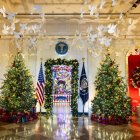 Así se ha decorado la última Navidad de los Biden en la Casa Blanca.