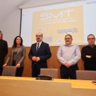Los directivos de Aupsa, Francisco Tomás García y Susana García, junto al alcalde Marco Morala, el edil Carlos Fernández y el técnico Francisco Jordán, en la presentación del servicio de autobús.