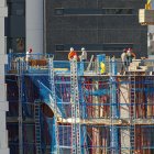 Imagen de un edificio en construcción en Zaragoza. EFE/Javier Belver