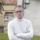 El alcalde de Torrecaballeros, uno de los afectados, Rubén García de Andrés, posa para la Agencia EFE. El PSOE de Segovia ha denunciado este domingo la situación que se vive en dos pueblos de la provincia, Basardilla y Torrecaballeros, donde un párroco supuestamente se niega a dar la comunión a sus feligreses por su condición sexual, de ahí que hayan pedido al Obispado segoviano que interceda y termine con esta discriminación. EFE/ Pablo Martín