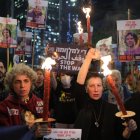 Familiares de los rehenes reaccionan ante el anuncio de un alto el fuego inminente en Gaza.