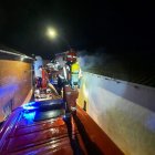 En el incendio participaron los bomberos del Sepeis.