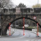 Medidas del arco del puente que abre el camino en el paseo Salamanca.