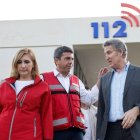 La entonces consejera Salomé Pradas con el presidente Mazón durante una visita de Feijóo a Valencia para apoyarles por la polémica de la dana.