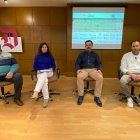 Participantes en la mesa redonda 'El campo, motor económico y social'.