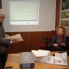 Eduardo Diego y la directora del Archivo Provincial, Eva Merino.