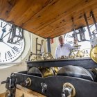 El reloj madrileño tiene tres ‘cuidadores’, Jesús, Santiago y Pedro López Terradas.
