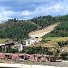 Estado actual con las plataformas de encofrado del nuevo viaducto sobre el Sil.