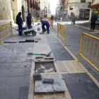 El pavimento de piedra caliza de la calle Ancha se sustituirá por granito.