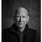 Captura de pantalla de la cuenta @institutoterraoficial de la red social Instagram, que muestra un retrato del fotógrafo Sebastião Salgado. EFE/@institutoterraoficial.
