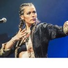 La artista Isabel Aaiún.