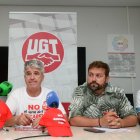 Responsables de UGT en La Bañeza, en una reciente rueda de prensa .