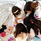 Las matronas impulsan talleres con piscina y yoga para mujeres y bebés y otro madre-hija.