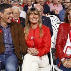 El presidente del Gobierno, Pedro Sánchez, su mujer Begoña Gómez y María Jesús Montero.