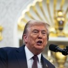 El presidente de Estados Unidos Donald Trump durante un anuncio en el despacho oval en la Casa Blanca.