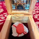 Caja con la piedra del Santo Sepulcro.
